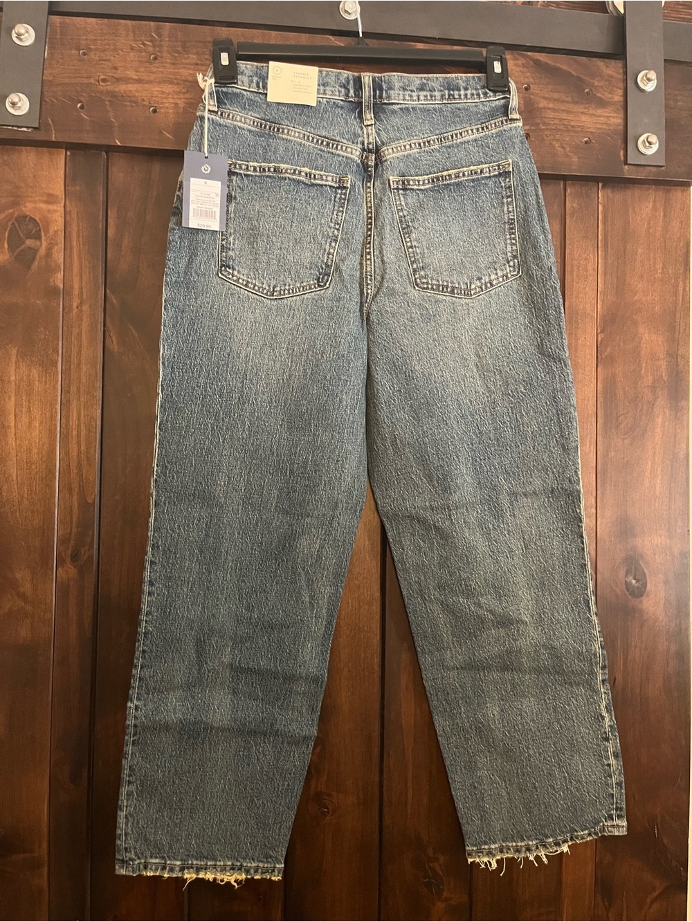 Universal Thread Women's Straight Leg Jeans - Light/Medium Blue Wash - Picture 5 of 6